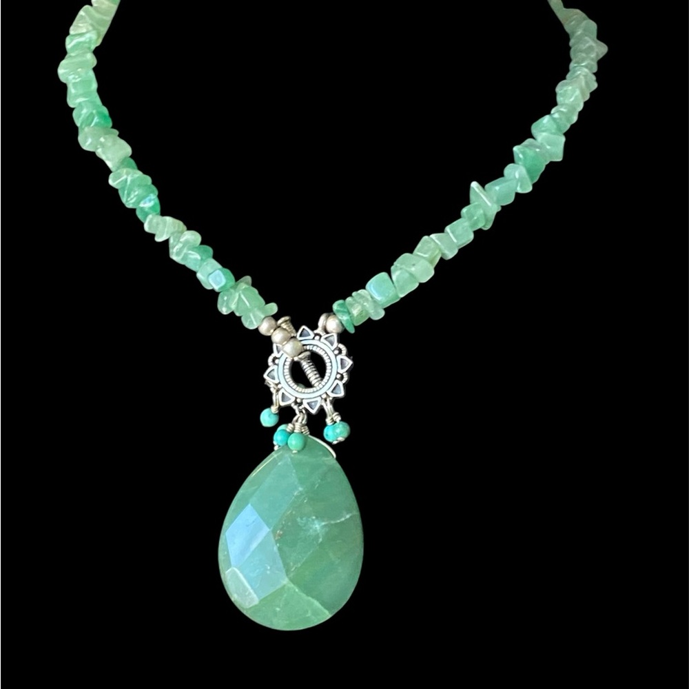Hand Crafted Aventurine Chip Necklace W/ Ornate Silver Accent & Teardrop Pendant - Picture 6 of 10